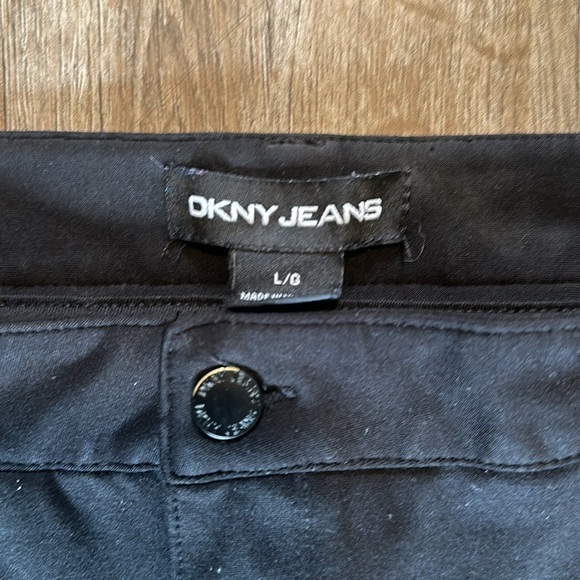 DKNY PANTS STRETCHY SIZE(L) - Picture 4 of 6